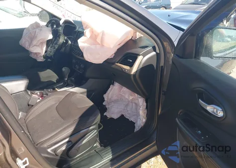 2016 Jeep Cherokee Latitude from USA, damaged, VIN 1C4PJMCB9GW313202